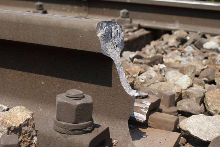 Gebrochene Schiene